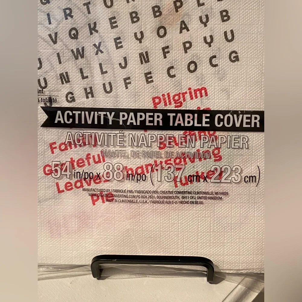 Thanksgiving Activity Paper Table Cover with Word Search New in Package